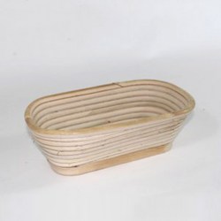 Gärkorb von Haubrich Spezial-Backmischungen GmbH für 750 g Brote, 24 x 12,5 cm, aus Peddigrohr mit Holzboden